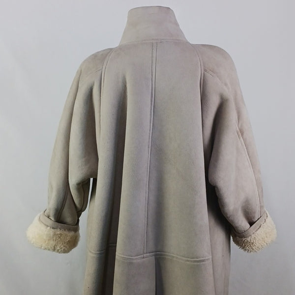 Vintage  Cream Shearling 3/4 Jacket.