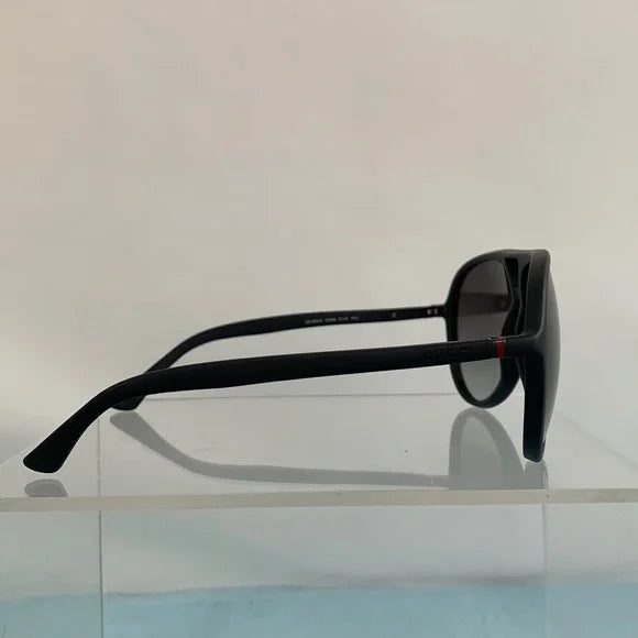 Gucci Black Frame Aviator with Case