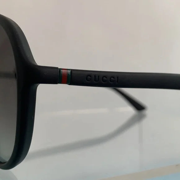 Gucci Black Frame Aviator with Case