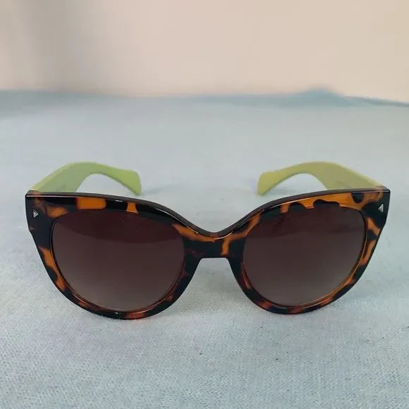 Erroca Tortoise and Green Sunglasses