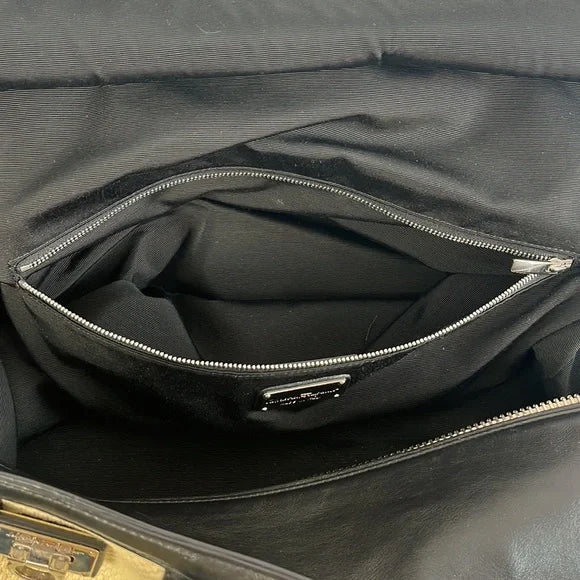 Large Cream with Black Trim Verve Tote Salvatore Ferragamo
