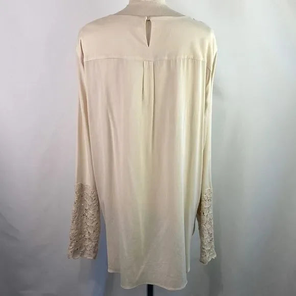 Bruno Cucinelli Cream Silk w Lace Cuffs Top
