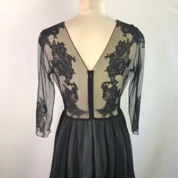 Black Lace Fit Flare O’Blanc Cocktail