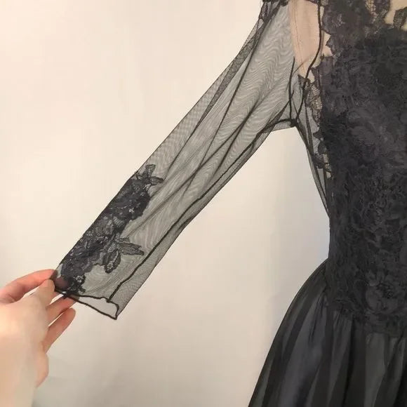 Black Lace Fit Flare O’Blanc Cocktail