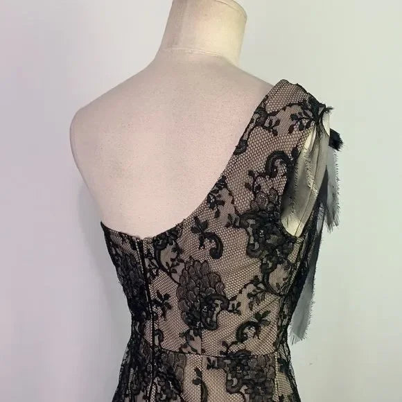 Bianca Nero Black Lace One Shoulder with Flower Dress